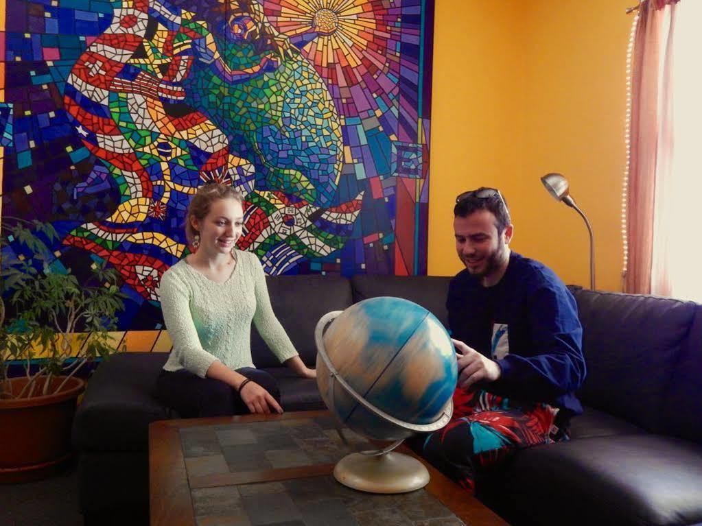 Hi - Madison Hostel Экстерьер фото