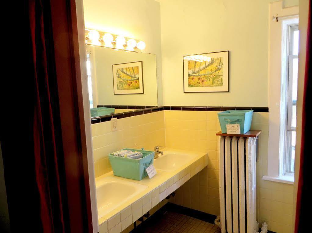Hi - Madison Hostel Экстерьер фото