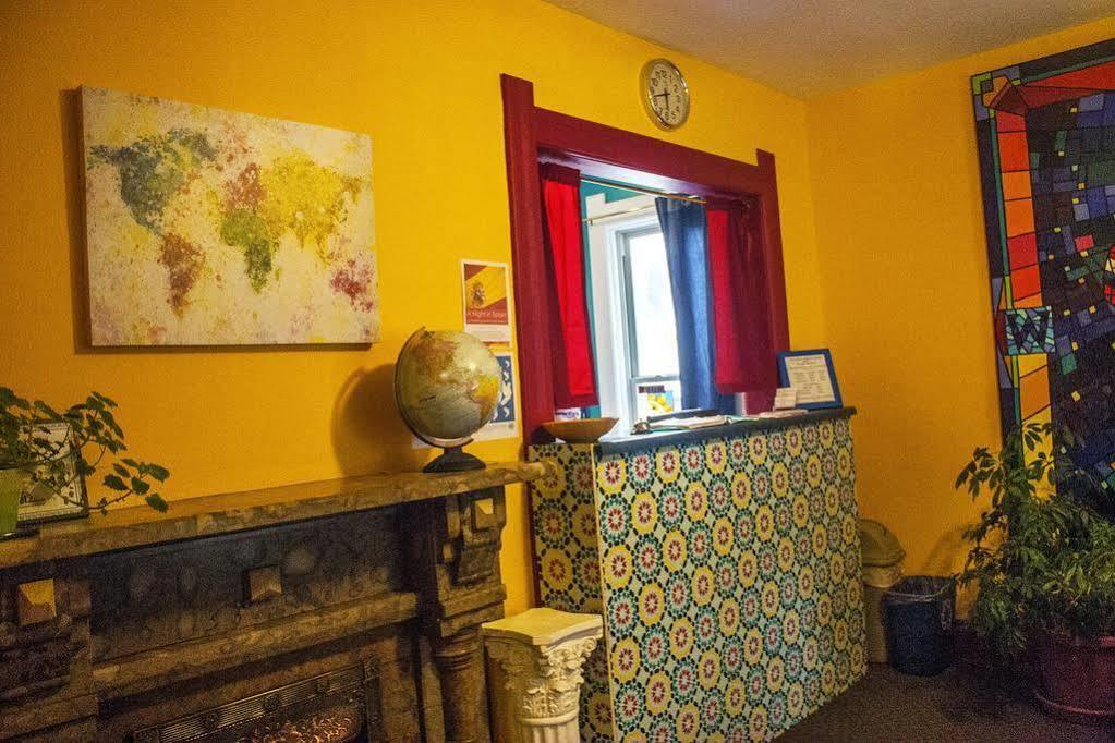 Hi - Madison Hostel Экстерьер фото